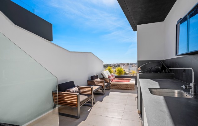 Resale - Apartment - Villamartín