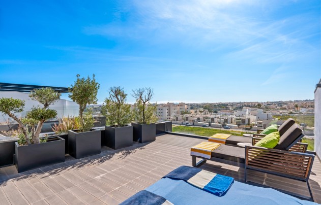 Resale - Apartment - Villamartín