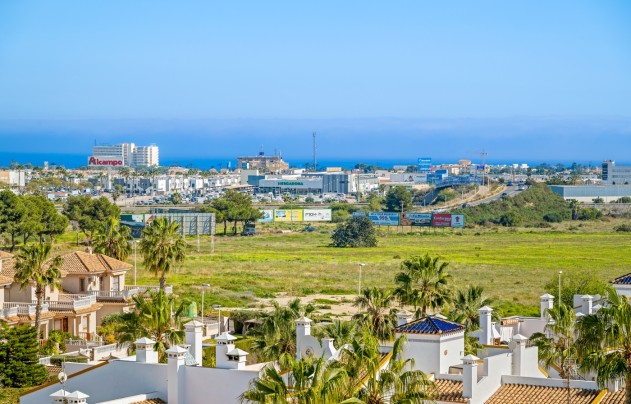 Resale - Apartment - Villamartín