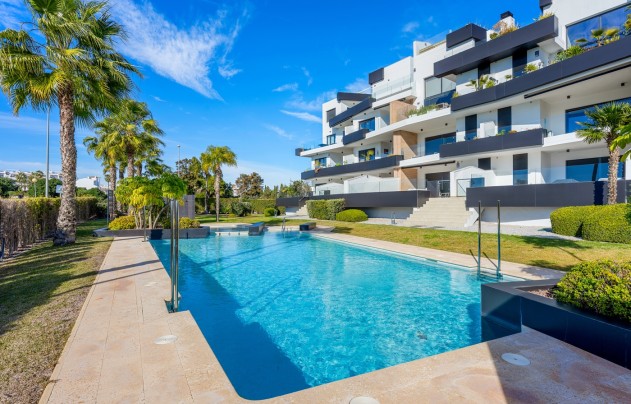 Resale - Apartment - Villamartín