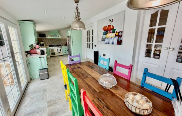 Resale - Villa - Las Heredades - Heredades