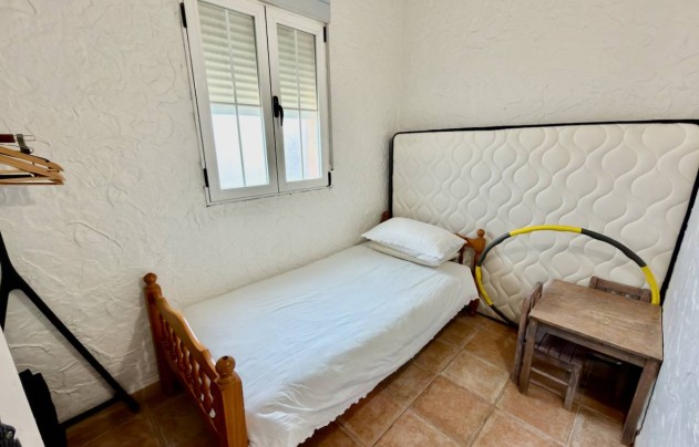 Resale - Villa - Las Heredades - Heredades