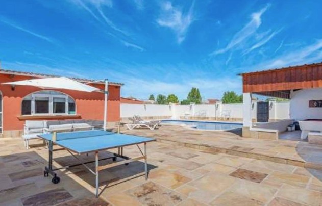 Resale - Villa - Las Heredades - Heredades