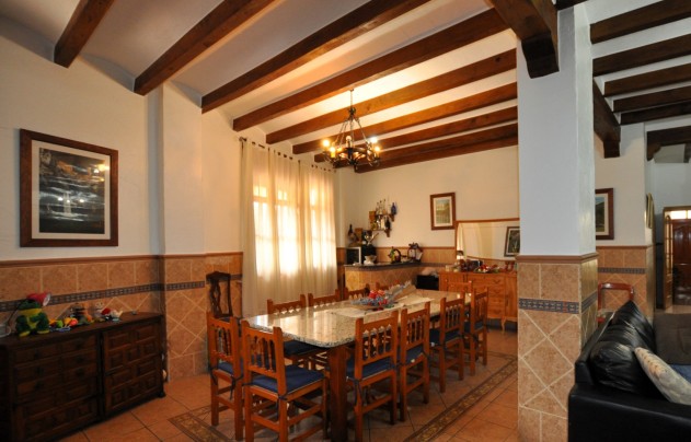 Resale - House - Sax