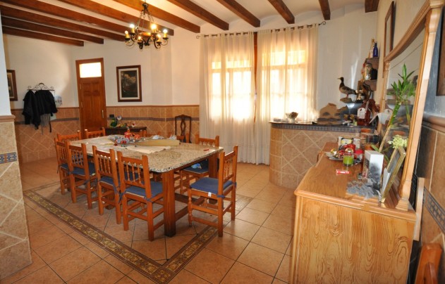 Resale - House - Sax