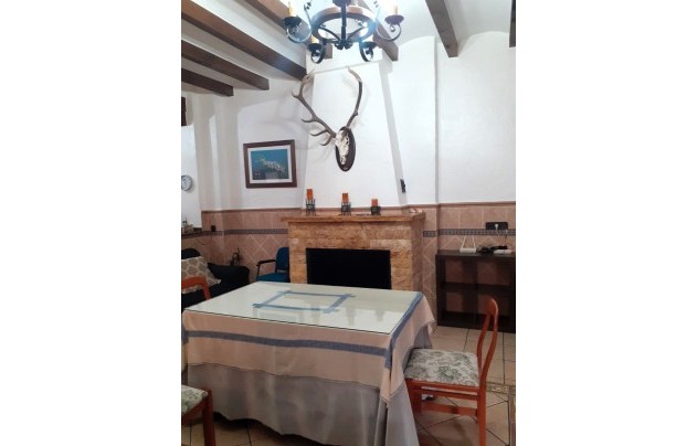 Resale - House - Sax