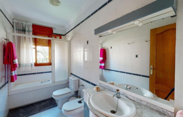 Resale - House - Sax