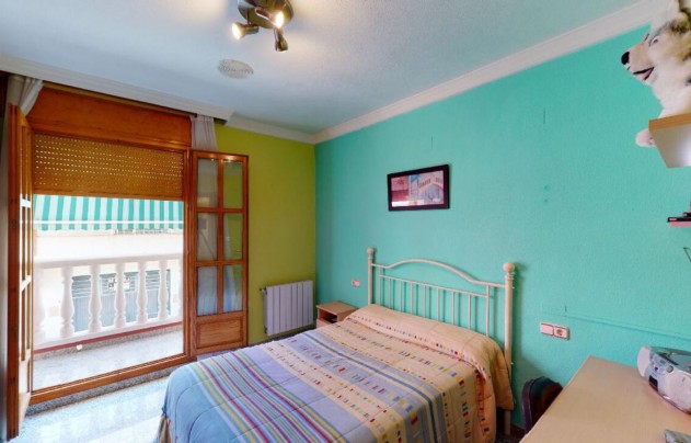 Resale - House - Sax