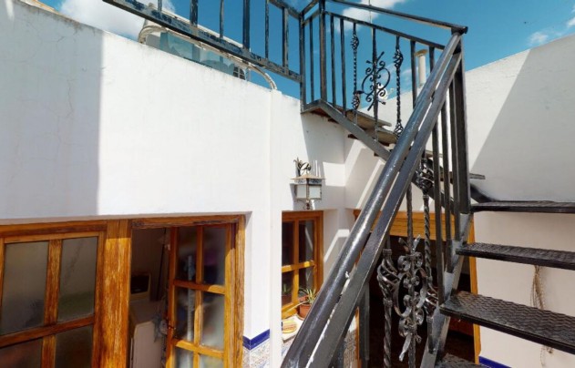 Resale - House - Sax