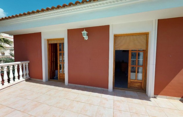 Resale - House - Sax