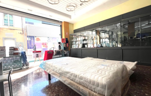 Reventa - Commercial - San Javier