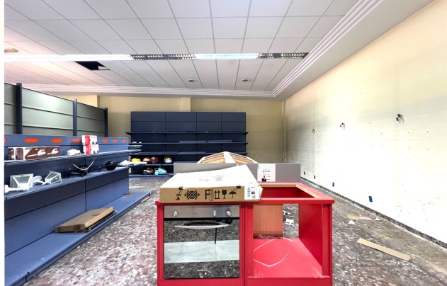 Reventa - Commercial - San Javier