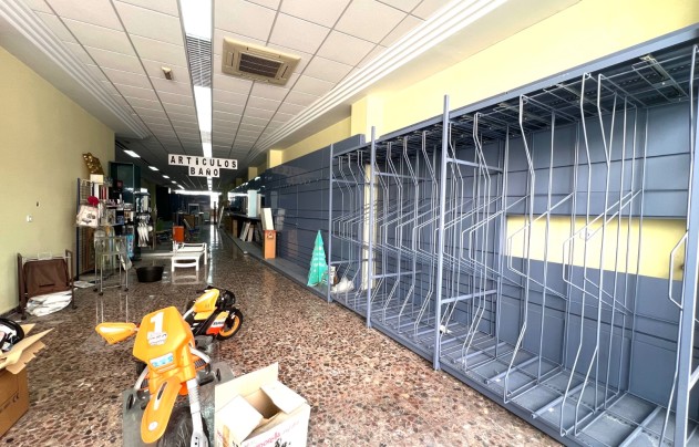 Reventa - Commercial - San Javier