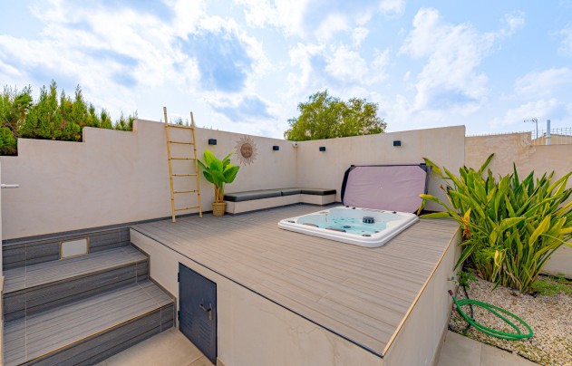 Resale - Villa - San Fulgencio