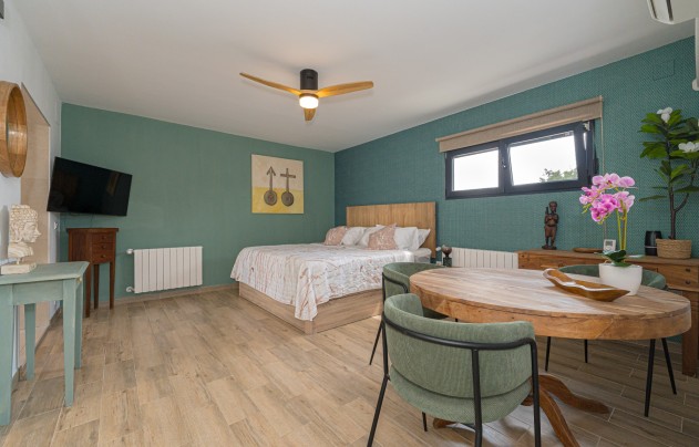 Resale - Villa - San Fulgencio