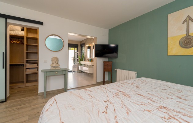 Resale - Villa - San Fulgencio