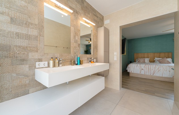 Resale - Villa - San Fulgencio