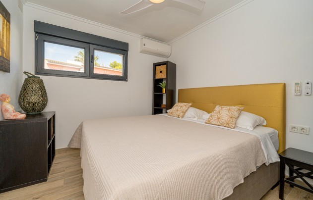 Resale - Villa - San Fulgencio