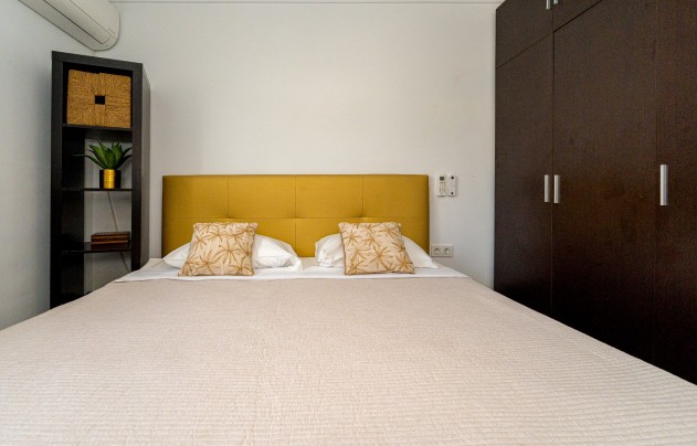 Resale - Villa - San Fulgencio