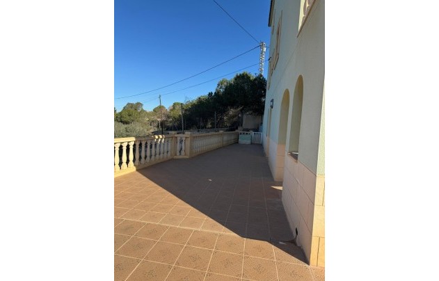 Resale - Villa - Elche - La Marina