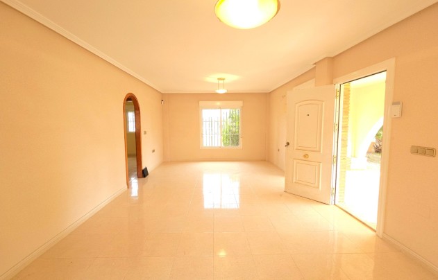 Resale - Villa - Elche - La Marina