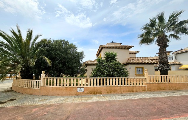 Resale - Villa - Elche - La Marina