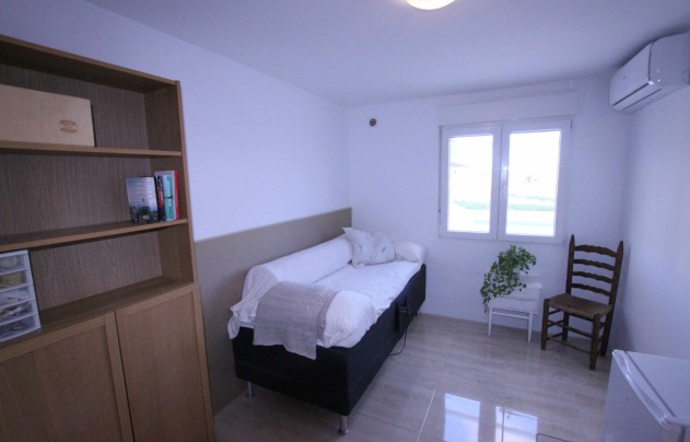 Resale - Villa - Crevillente