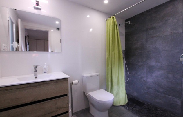 Resale - Villa - Crevillente