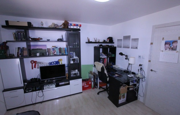 Resale - Villa - Crevillente