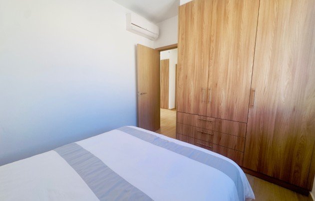 Resale - Villa - Torrevieja - La Siesta