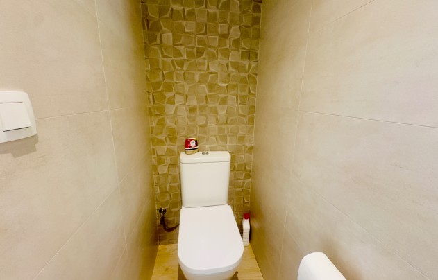 Resale - Villa - Torrevieja - La Siesta