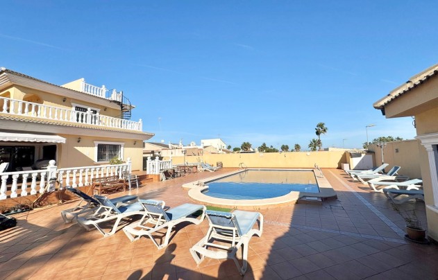 Resale - Villa - Torrevieja - Los Balcones