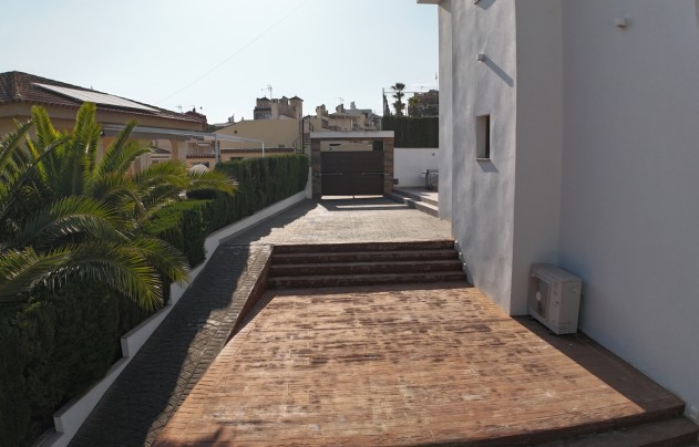 Resale - Villa - Ciudad Quesada - La Marquesa Golf