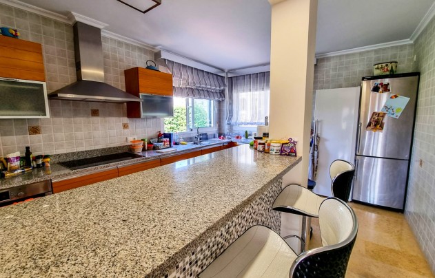 Resale - Villa - Torrevieja - La Mata