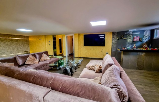 Resale - Villa - Torrevieja - La Mata