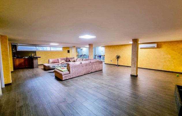 Resale - Villa - Torrevieja - La Mata