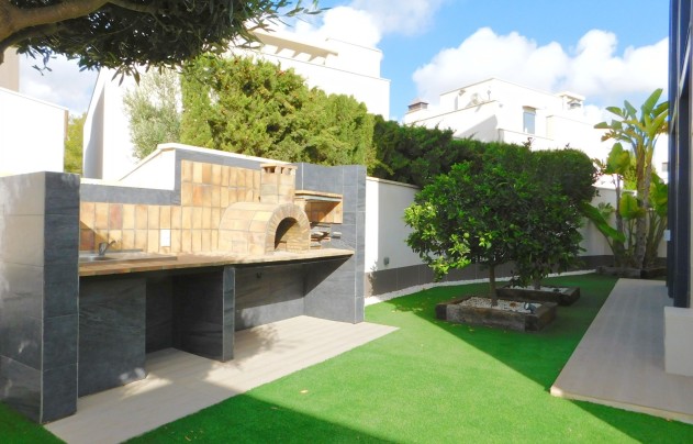 Reventa - Villa - San Miguel de Salinas