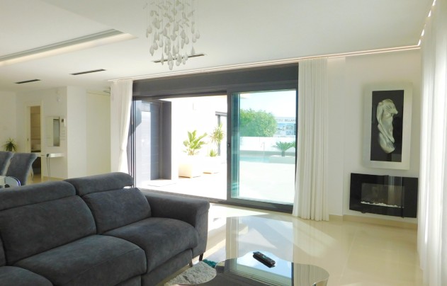 Reventa - Villa - San Miguel de Salinas