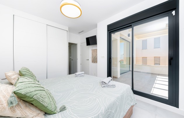 Reventa - Villa - Los Montesinos