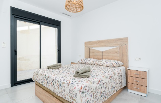 Reventa - Villa - Los Montesinos