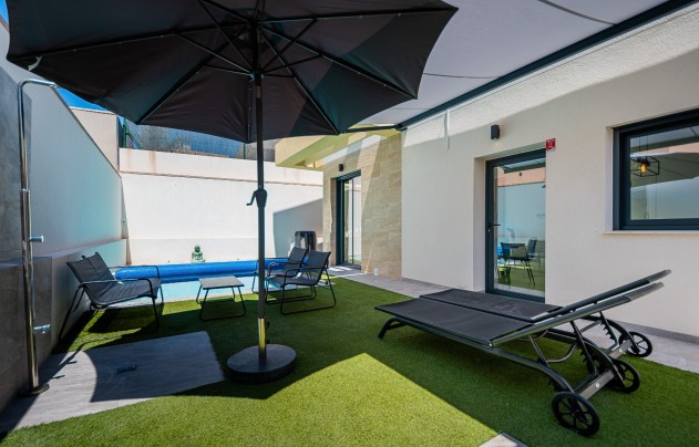 Reventa - Villa - Los Montesinos