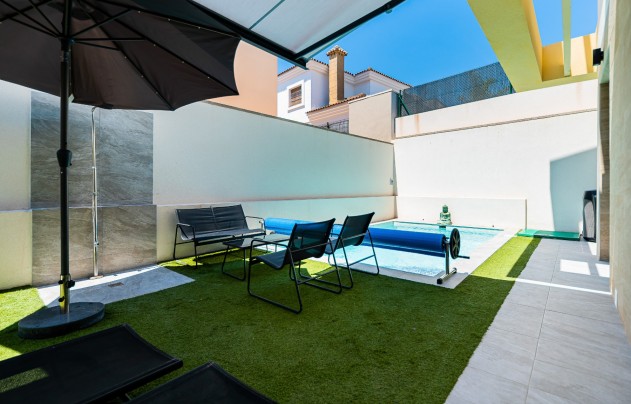 Reventa - Villa - Los Montesinos