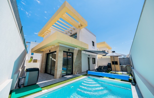 Reventa - Villa - Los Montesinos