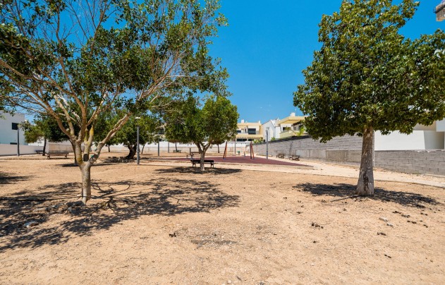 Reventa - Villa - Los Montesinos