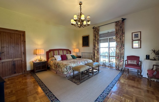 Resale - Villa - Cieza