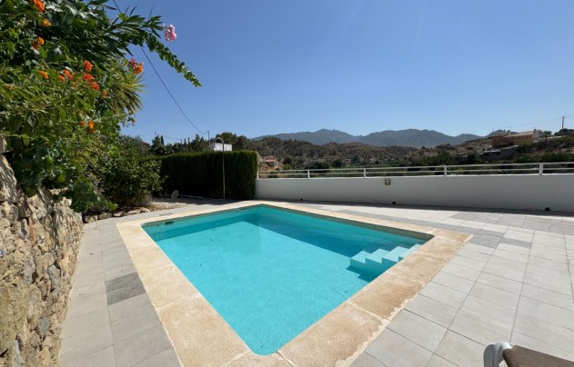 Herverkoop - Villa - Blanca