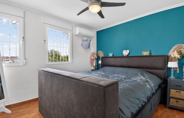 Resale - Villa - Crevillente