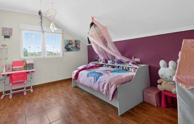 Resale - Villa - Crevillente