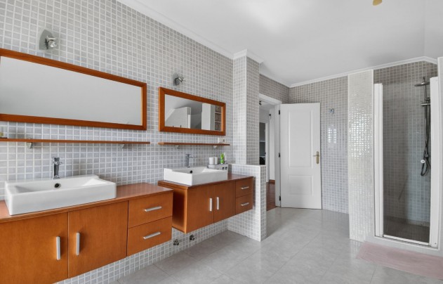 Resale - Villa - Crevillente