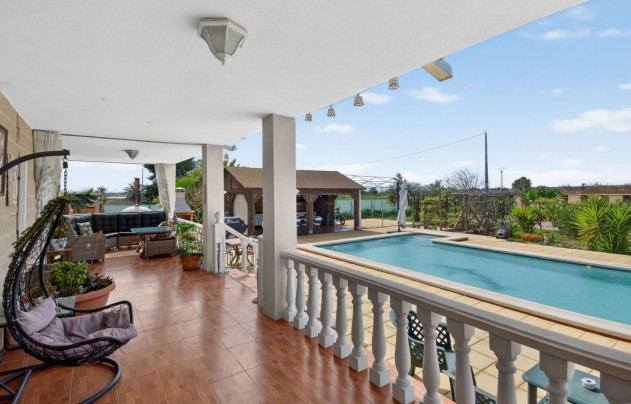 Resale - Villa - Crevillente